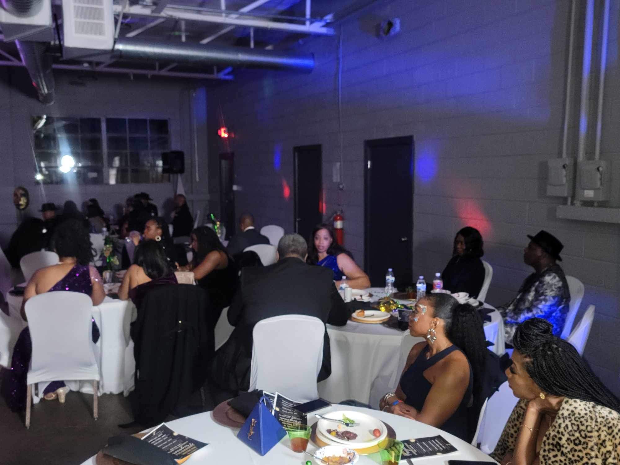 Guests dining at the Crescent City Gala